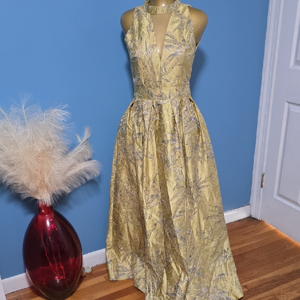 Elegant Yellow Print Halter Evening Dress